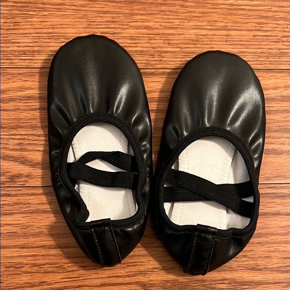 NWOT - Stelle Black Toddler Ballet Shoes - Size 9